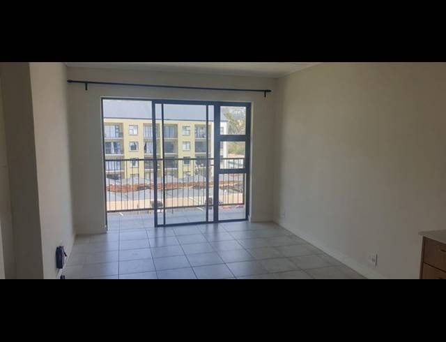 2 BEDROOM PROPERTY TO RENT IN GREENBAY ECO ESTATE